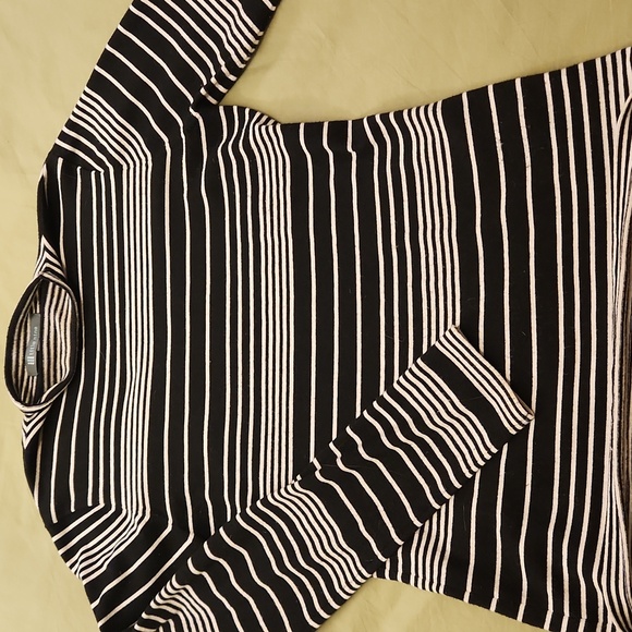 Title Nine Synergy Sweater Sz M - Picture 1 of 10